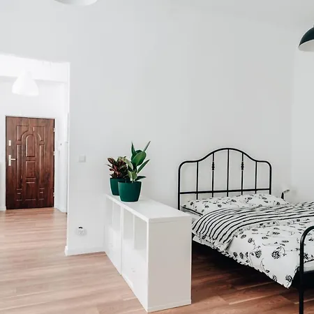 Apartment Podzamcze 24 *