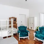 Podzamcze 24