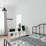 Apartment Podzamcze 24 *